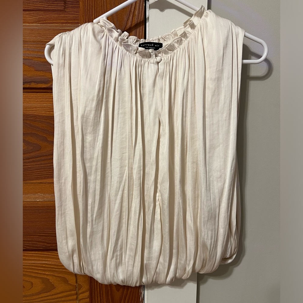 Current air bubble hemmed top